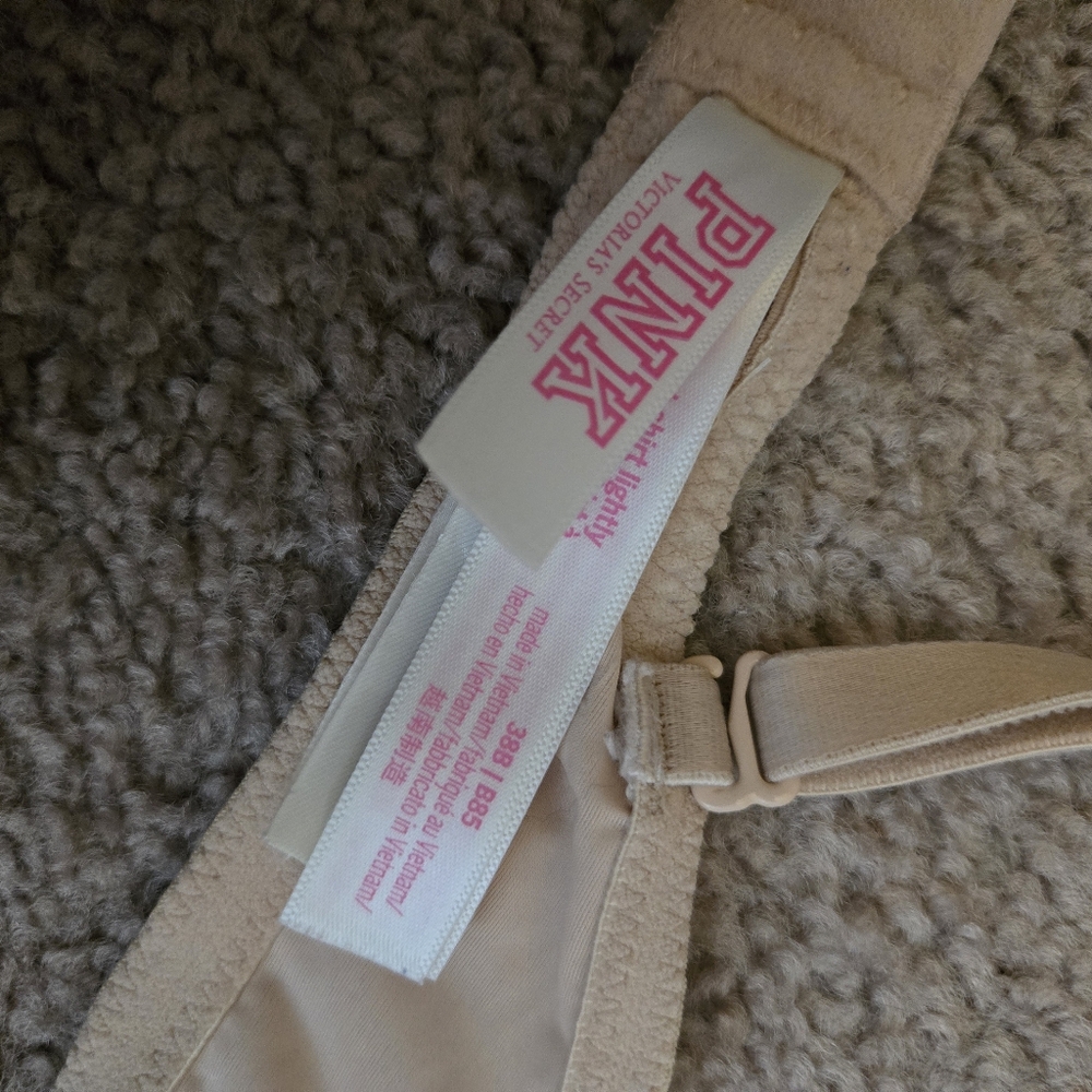 Nude colored Victoria's Secret Bra - Picture 5 of 6